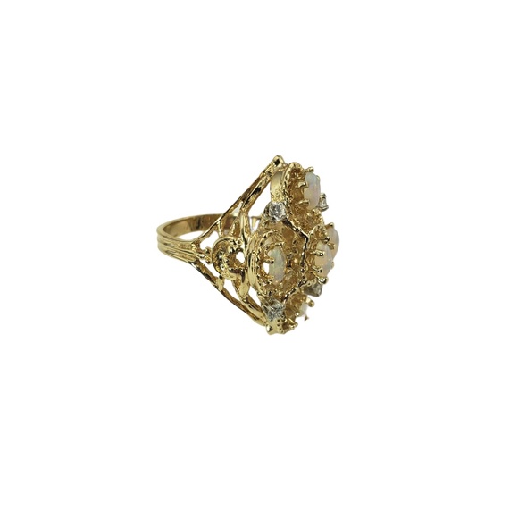 Vintage 14 Karat Yellow Gold Opal and Diamond Ring Size 6 #13348 - Picture 4 of 8